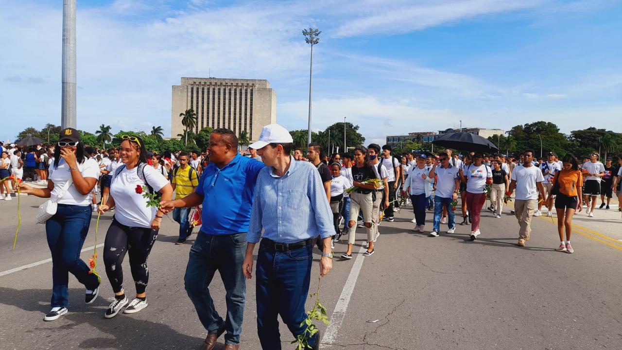 Peregrinación en homenaje al Comandante Camilo Cienfuegos.