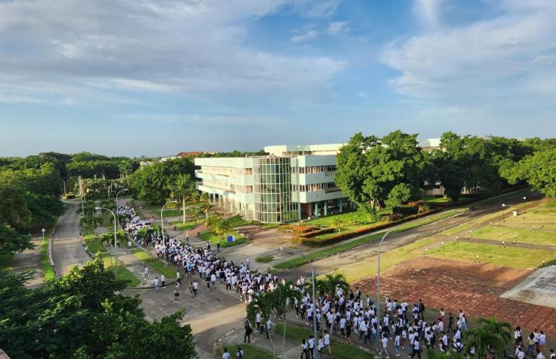 Los estudiantes de primer año de la UCI ingresaron a las filas de la Federación Estudiantil Universitaria.