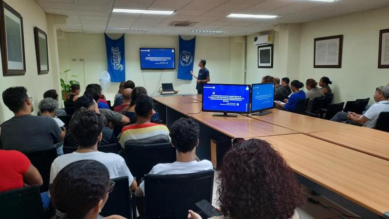 Visita de inicio de curso a la Facultad de Informática Organizacional.