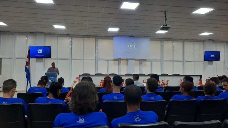 Acto de culminación de estudios de la Facultad de Tecnologías Interactivas.