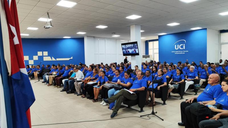 Asamblea de balance del PCC en la UCI. 