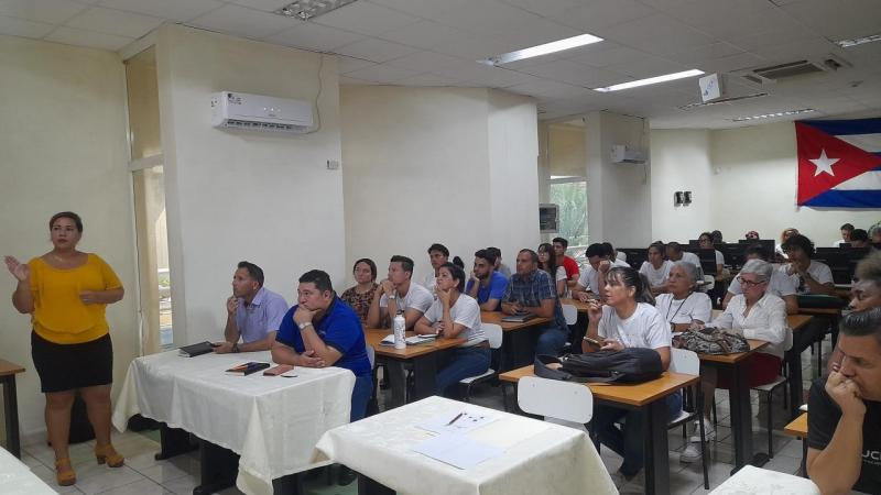 Visita de inicio de curso a la Facultad de Tecnologías Educativas.