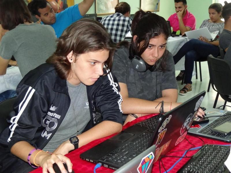 Competencia de 24 horas Hackathon.