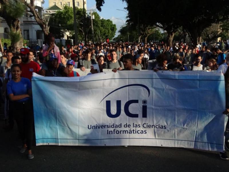 La comunidad universitaria repudió en la Plaza de la Revolución la implementación del Título III de la Ley Helms-Burton.