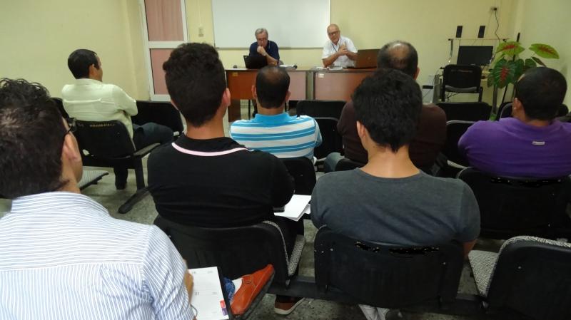 Durante la primera jornada de trabajo los evaluadores se reunieron con los alumnos del programa doctoral.