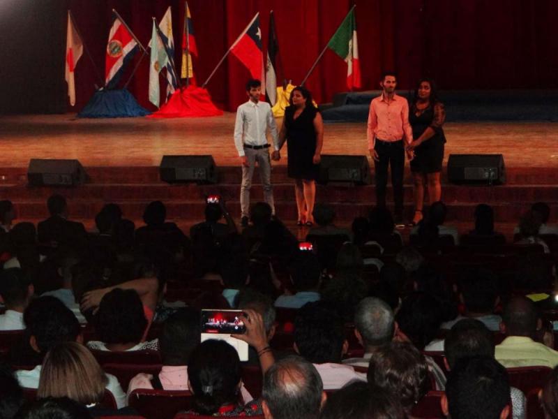 La gala de apertura contó con la representacion del talento artistico de la Universidad. 