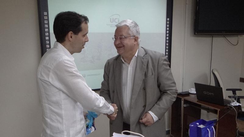 El Dr.C. Raydel Montesino Perurena, vicerrector primero de la UCI, dio la bienvenida a la delegacion belga que visitó nuestra universidad presidida por el Excmo. Sr. Guy Vanhengel, Vicepresidente y Ministro de Finanzas, Presupuesto y Relaciones Exteriores de la Región de Bruselas Capital. 