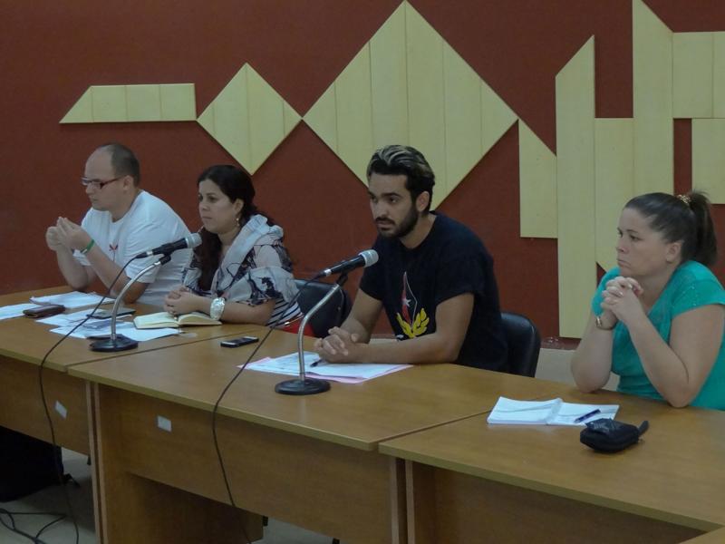 Máximos dirigentes de la Facultad 3, de izquierda a derecha: Ing. Juan Gabriel León, secretario general de la UJC; MSc. Ana Marys García, decana; Eddy González, presidente de la FEU, y Lieen Domínguez, secretaria general del PCC. 