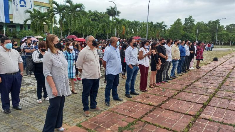 El acto estuvo presidido por  Luis Antonio Torres Irribar, miembro del Comité Central del Partido Comunista de Cuba y primer secretario en la provincia de La Habana, Reinaldo García Zapata, gobernador de la capital, la Dr.C Alicia Alonso Becerra, viceministra de Educación Superior, el Dr.C.Raydel Montesino Perurena, rector de la institución y Karla Santana Rodríguez, presidenta de la Federación Estudiantil Universitaria.