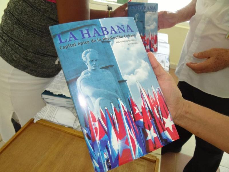 El libro “La Habana, capital épica de la Revolución Cubana” fue escrito por el investigador cubano Abel Enrique González Santamaría. Puede adquirirse a un precio de 15 pesos en moneda nacional.