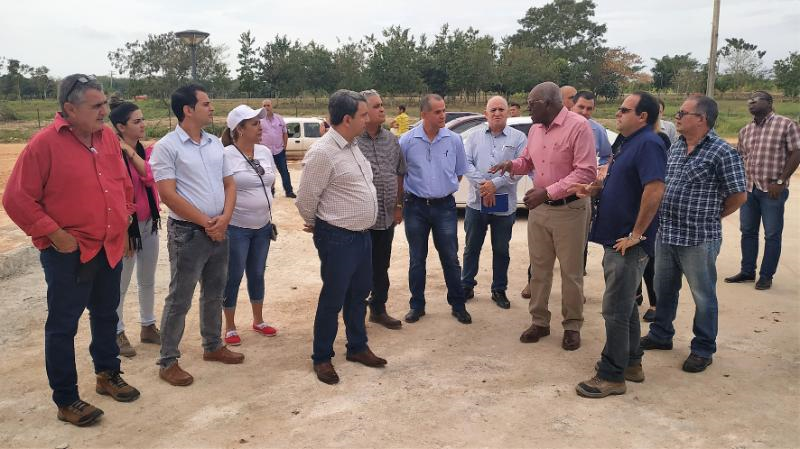 Salvador Valdés Mesa y los demás visitantes llegaron hasta al área del Parque Científico Tecnológico de La Habana.