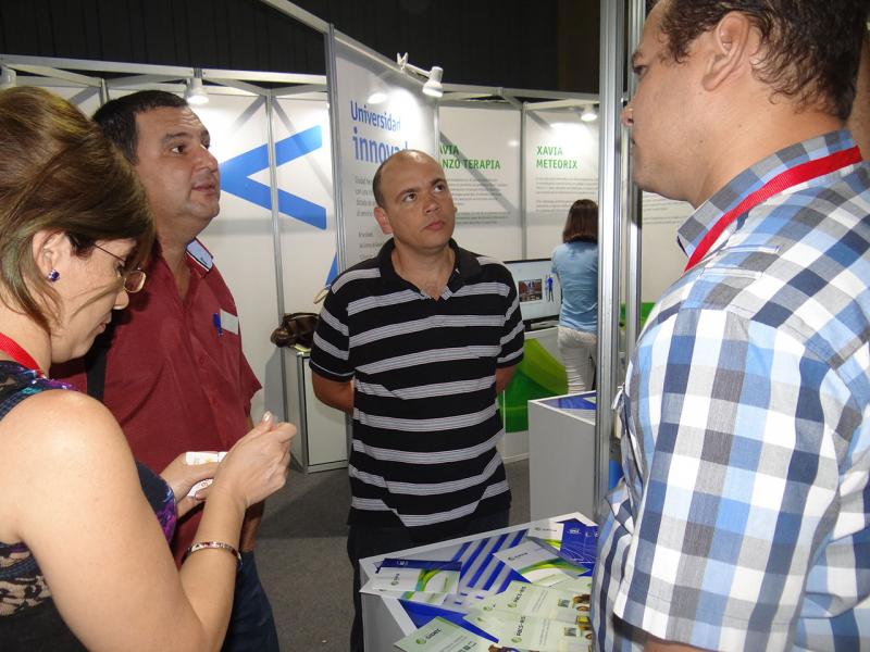 Estand UCI en Feria Internacional “Salud para Todos” 2018. 