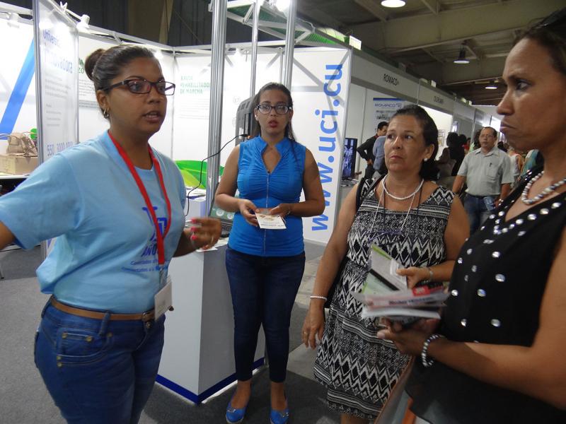 Estand UCI en Feria Internacional “Salud para Todos” 2018. 