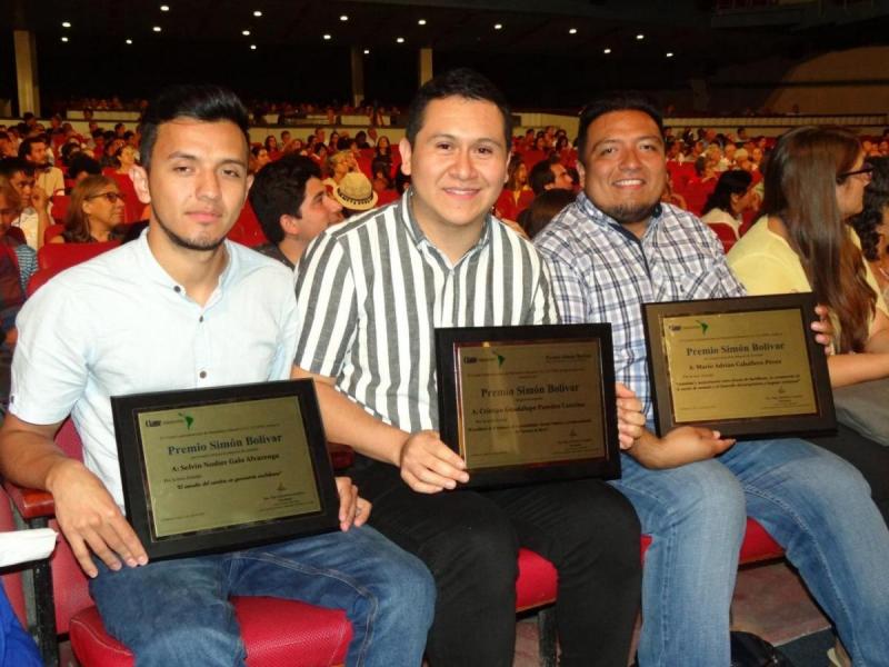 Merecedores del Premio Simón Bolívar.