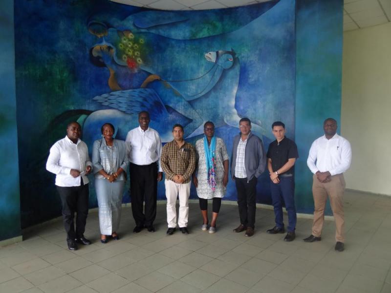 Visita oficial de empresarios mozambicanos a la UCI.