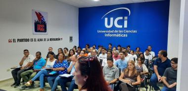 Visita de inicio de curso a la Facultad de Tecnologías Libres. Foto: Osmel Batista Tamarit, Héctor Elider González Rodríguez y Oneida Benítez Menéndez