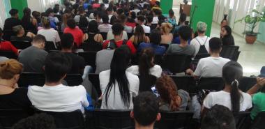 Interactúa Rector con estudiantes de primer año de la Facultad 2.