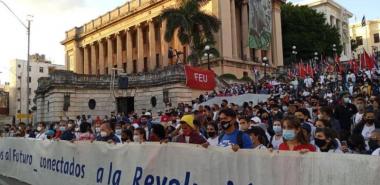 La UCI rindió tributo a los ocho estudiantes de medicina fusilados injustamente por el régimen colonial.