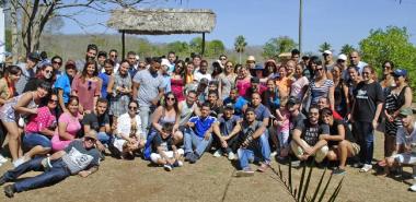 Jóvenes de la UCI y BioCubaFarma visitaron monumentos y museos ubicados en Playa Girón