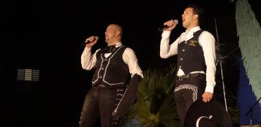 Por primera vez dúo aficionado de mariachis nos representará a nivel nacional